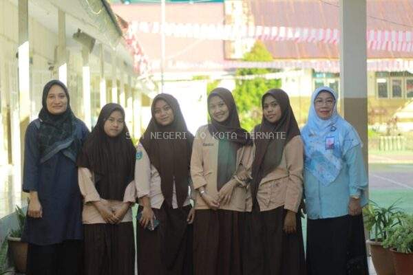 SMAN 10 Ternate Wakilkan 4 Siswa Pada Ajang Lomba OSN Tingkat Provinsi